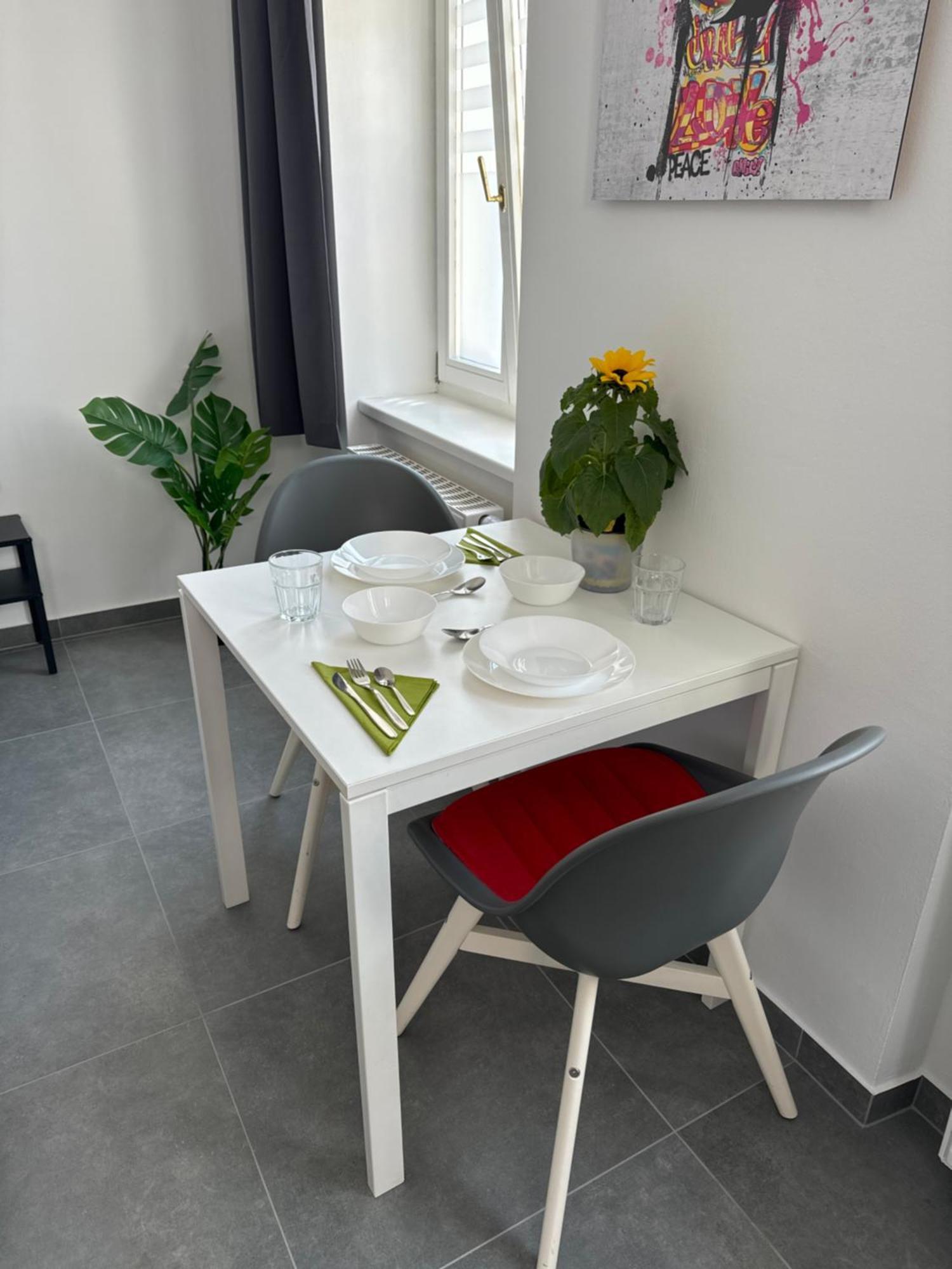 Klein Aber Fein Mit Terrasse Apartment Viena Exterior foto